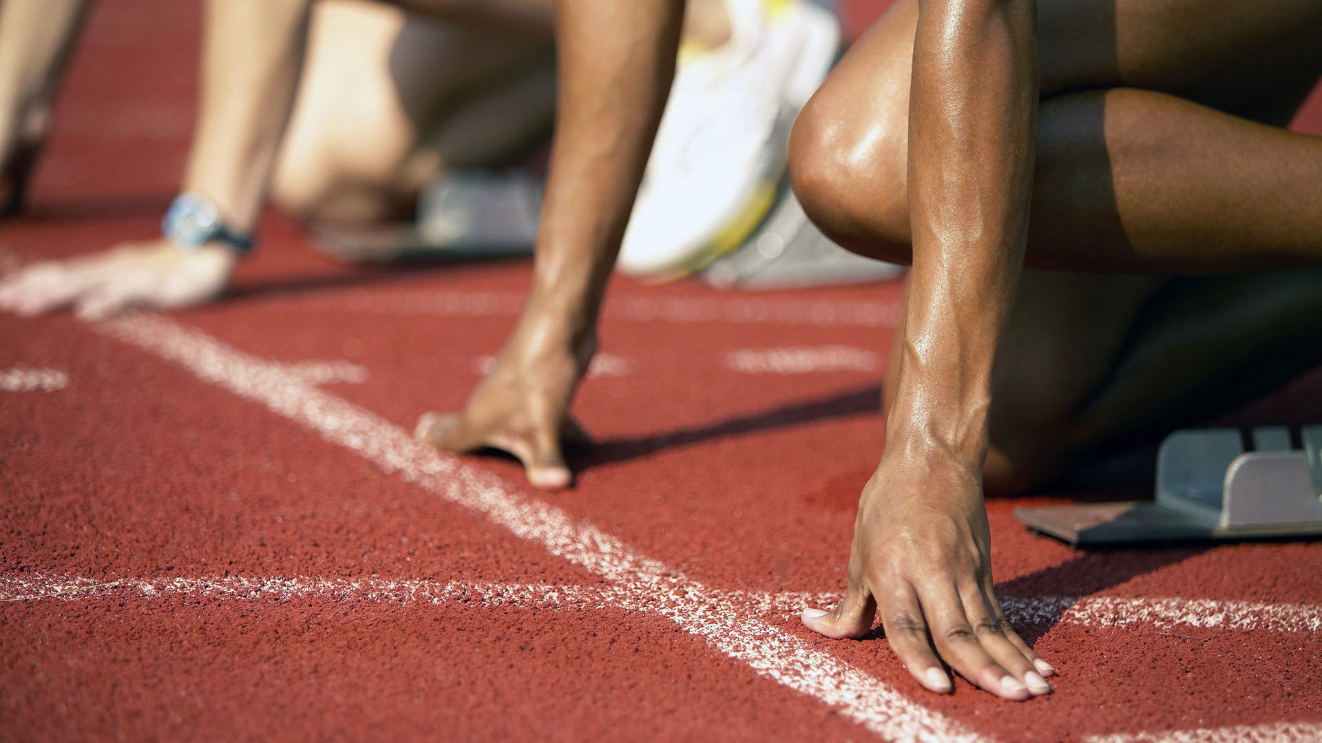 华沙的雪与慕尼黑的光，当波兰铁骑遇上南部之星，劳塔罗的刀锋在寒夜中闪耀