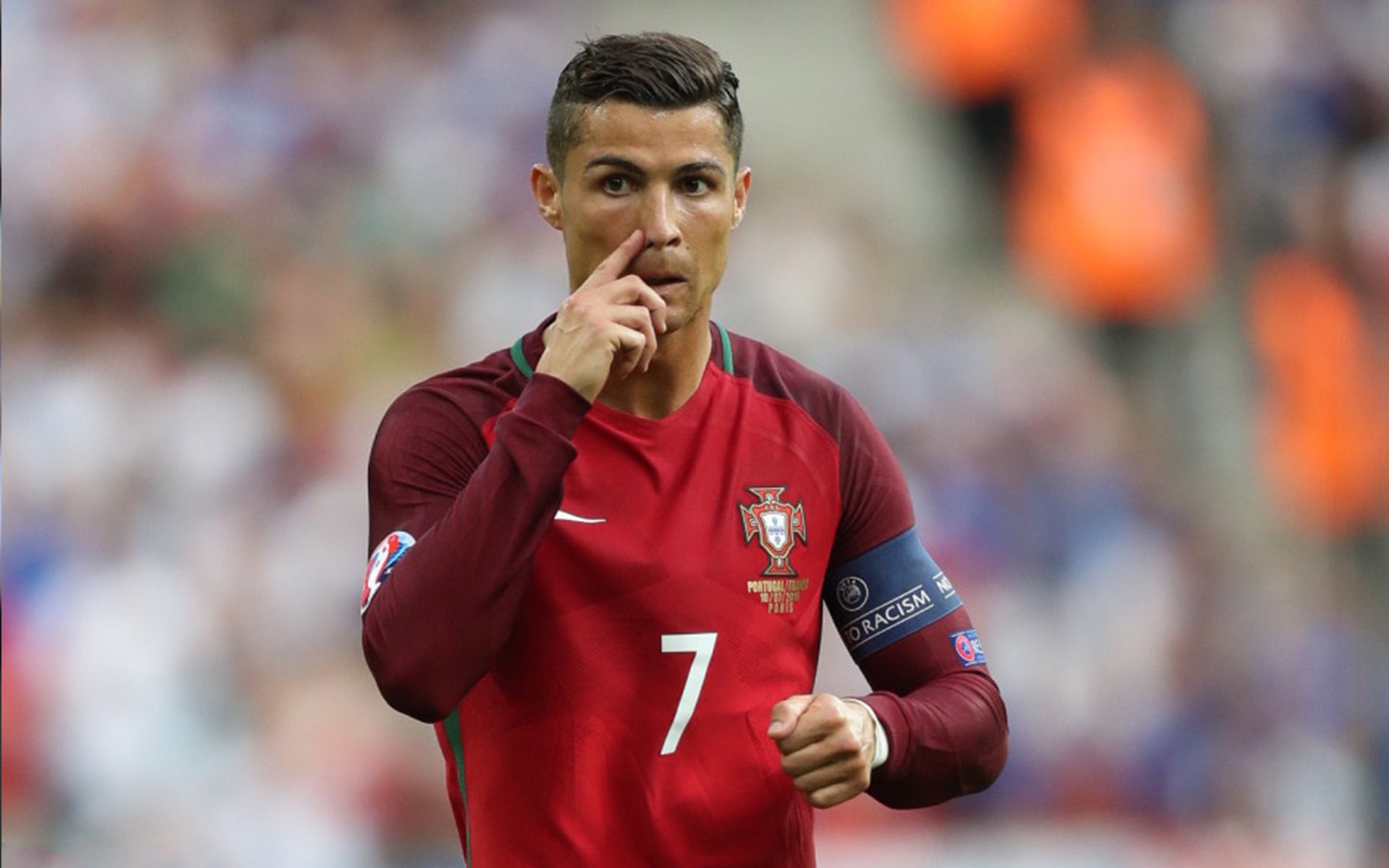 多特蒙德绝境翻盘曼联,马丁内利刷新纪录闪耀欧陆