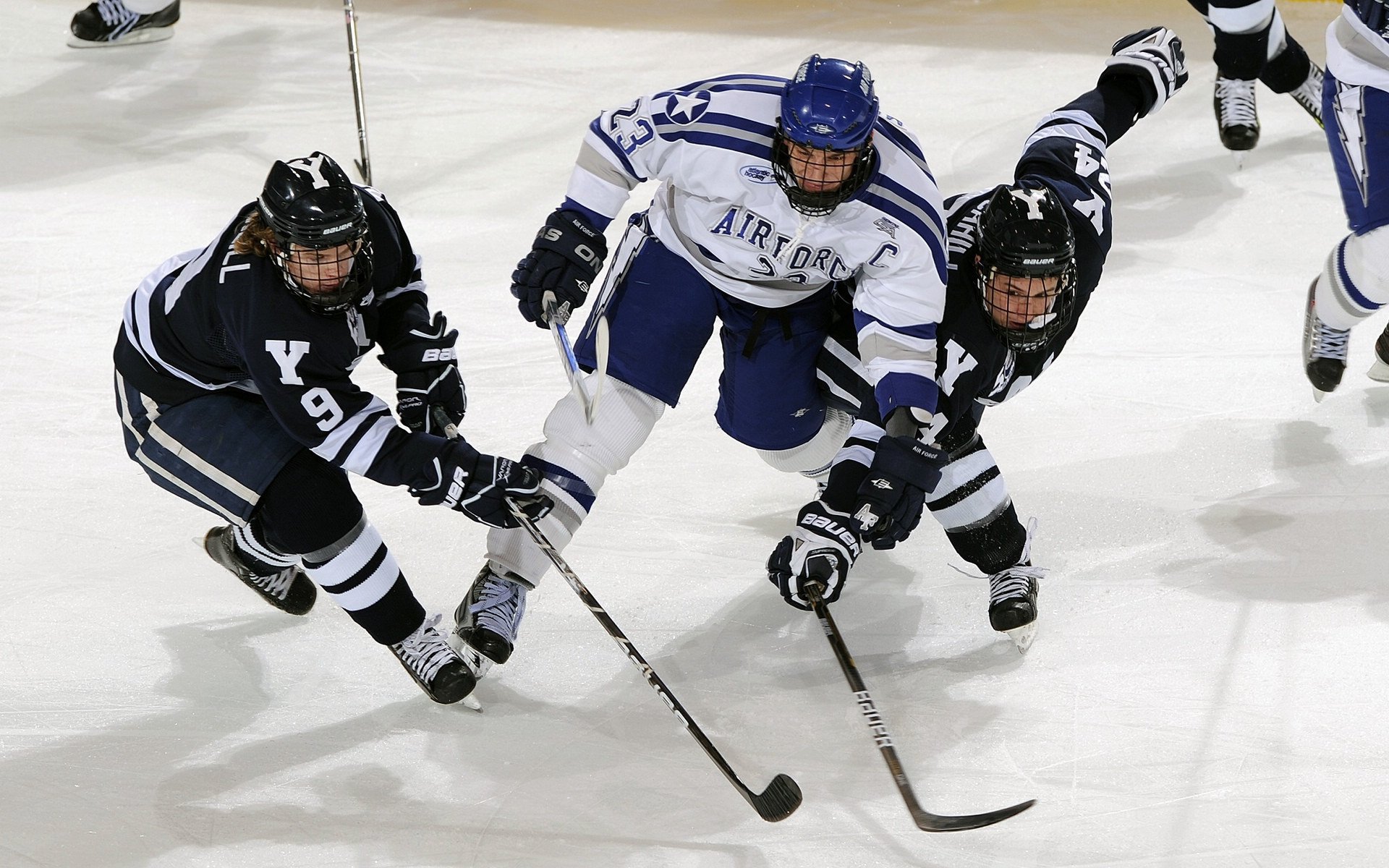 辛杜独揽三局高光闪耀,印尼队轻取马来西亚队挺进决赛